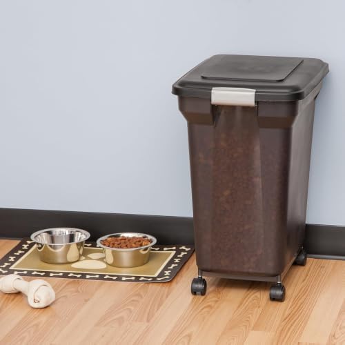 IRIS USA Dog Food Storage Container, Up to 42 lbs, Smoke, Made in USA - Image 2