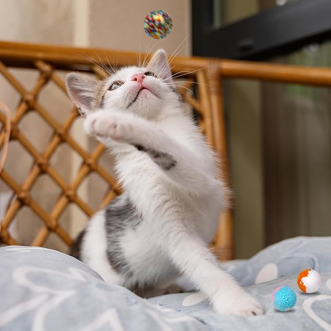 8 Pcs Colorful Cat Pom Pom Toys - 2-inch Interactive Plush Balls for Cats and Kittens - Assorted Colors, Woolen Yarn