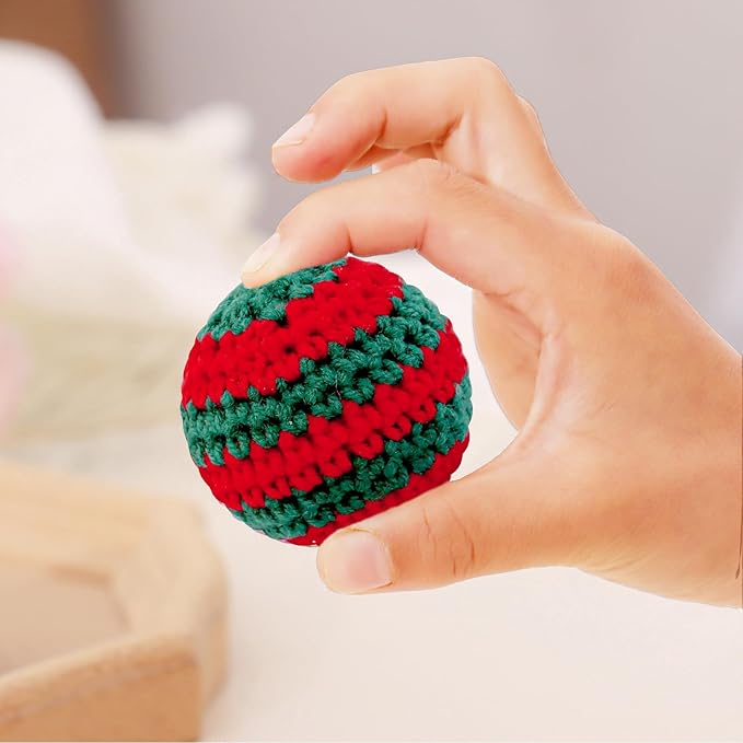 Christmas Cats Ball Toy with Bell Inside, 6Pcs Hand-Knitted Indoor Woolen Yarn Cat Toys Jingle Bell Balls, Kitten Interactive Toys for Hunting/Kicking/Chasing