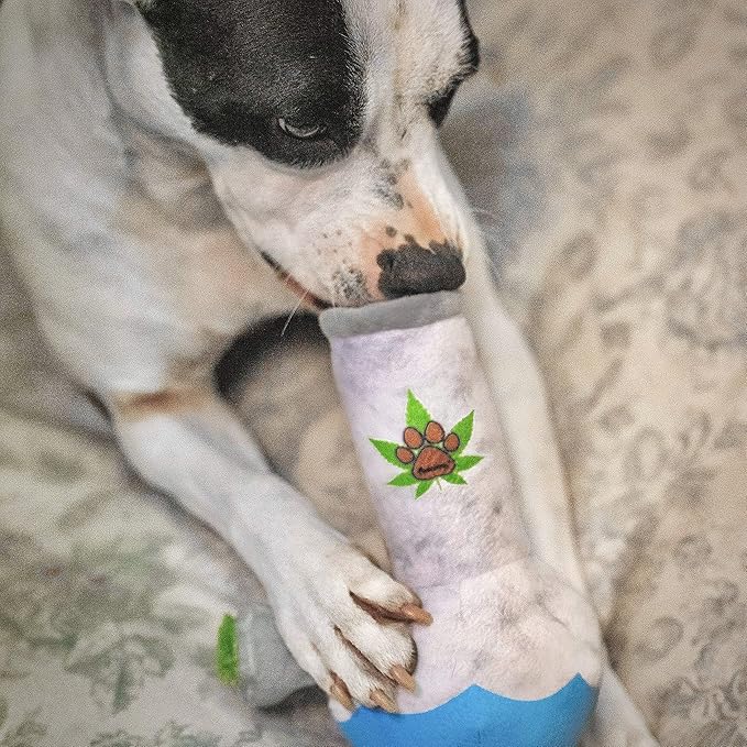 Nestpark Puppy Chiefer 3000 - Funny Dog Toys - Plush Squeaky Weed for Medium, Small and Large - Cute Dog Gifts for Dog Birthday - Cool Stuffed Dog Toys