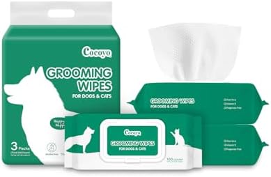 COCOYO Disposable Wet Wipes for Dogs & Cats I 300 Wipes for Cleaning and Deodorizing - Plant-Based, Hypoallergenic Pet Wipes for Puppies - Wipes for Paws, Butt, & Body - Fragrance Free by COCOYO