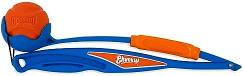Chuckit! Fetch and Fold Mini 18M Launcher with Medium 2.5in Ball - Image 2