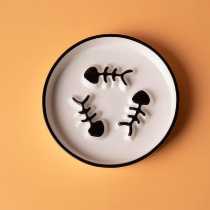 Shallow Ceramic Cat Slow Feeder Bowls, Anti-Vomit Food Plates for Whisker Fatigue Relief, Dishwasher Safe, Anti-Acne, Black Chin Prevention,Cat Slow Feeder Bowls for Dry and Wet Food, Easy Daily Use by LuLuya