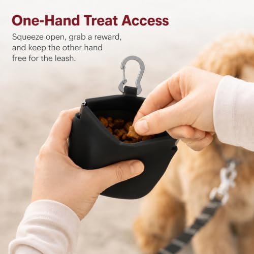 Silicone Dog Treat Pouch for Pet Training One-Hand Access One Cup Silicone Treat Bag with Pull Tab and Auto Closing Lid Treat Pouches for Leash(Color: Black) - Image 4