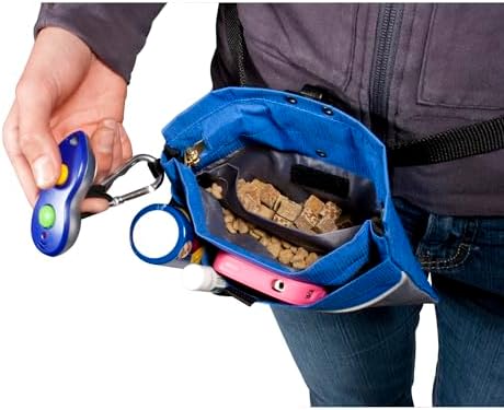 PetSafe Dog Treat Pouch Sport, Black, Mini, 6.25 in L x 5 in H - Image 2