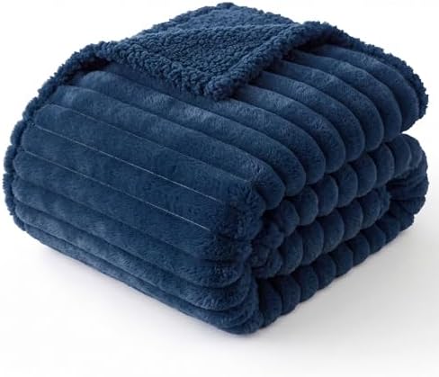 Bedsure ComfyFleece™ Waterproof Dog Blankets for Small Dogs,25x35 by BEDSURE