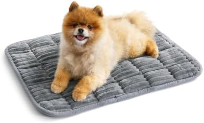 Bedsure ComfyFleece™ Washable Dog Crate Pad,Soft Fluffy Small Pet Mat,24" by BEDSURE