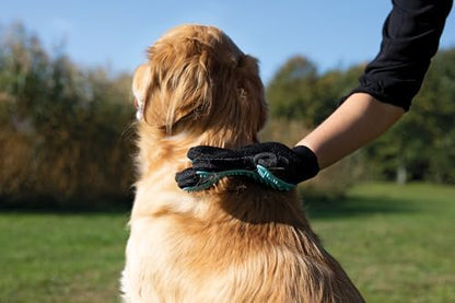 TRIXIE Pet Grooming Glove for Dogs and Cats, Cleans and Gently Softens Coat - Image 7