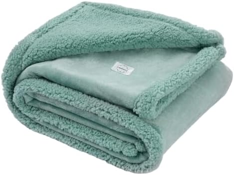 Waterproof Green Dog Blanket Reversible Pet Bed Cover Puppy Throw Blankets Leakproof Sofa Couch Cover Cat Pet Jacquard Blanket for Warm Fluffy Washable Mat-Green,L-65x57in by Unknown