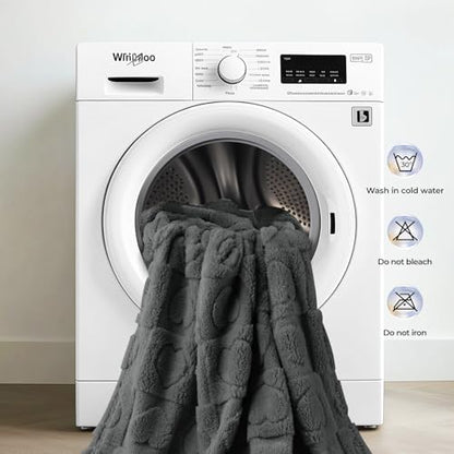 Luciphia Small Dog Blanket Washable Pet Bed Cover Soft Fluffy Puppy Blanket with Premium Fleece 300GSM Cozy Calming Cat Blankets for Indoor Cats Grey 41x31 inch - Image 5