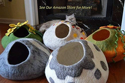 Wool Cat Balls - Natural Handmade Felt Ball Toys for Indoor Cats and Kittens