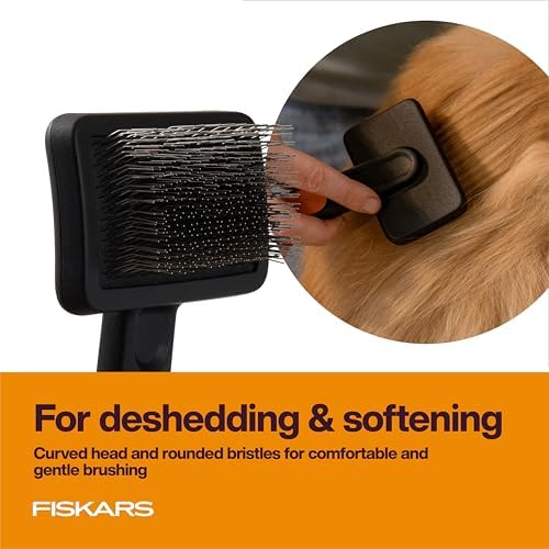 Fiskars Pet, Cat and Dog Brush, Fine Bristles & SoftGrip Handle for Gentle Grooming and Deshedding, Cat and Dog Supplies, Orange/Black - Image 3