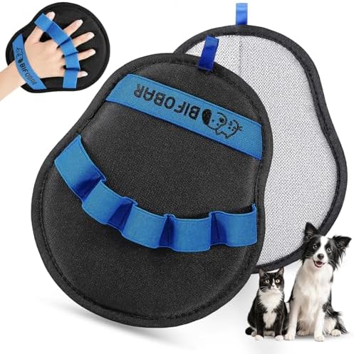 Pet Hair Removal Glove, Electrostatic Grooming Mitt for Dogs & Cats by Unknown