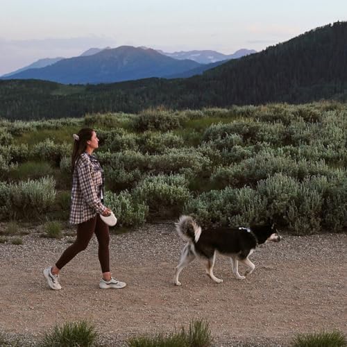 TUG Oval 360° Tangle-Free Retractable Dog Leash with Integrated Waste Bag Dispenser (Small, Cream) - Image 4