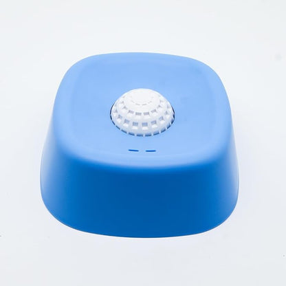 No Spill Dog Bowl with Raised Perimeter, Anti-Slip Slow Feeder for Liquid Treats, Blue/Black Colors, Multi-Purpose for Dogs and Cats (Blue)