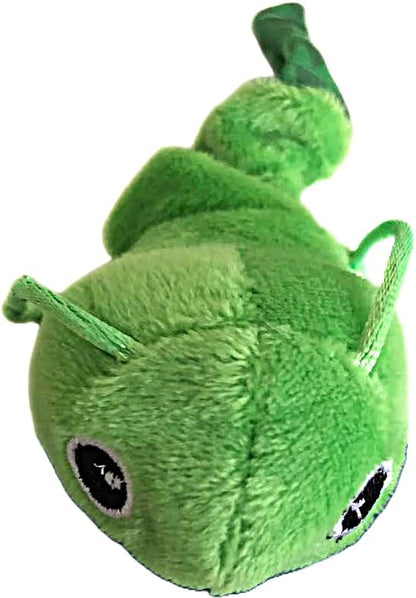 Meijer Green Snake Cat Toy Moves Around When Strretched to Engage The Cat.(6" Long Unstretched 11.5" Long Stretched)
