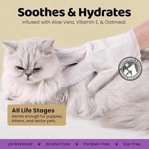 PET Cleaning Deodorizing Glove Wipes for Dogs & Cats, Vet Recommended Hypoallergenic Hydrating & Nourish Fur Pet Grooming Glove Wipes, Pet Bathing Wipes for Horse Coat Care,20pcs, Green Tea Scented - Image 3