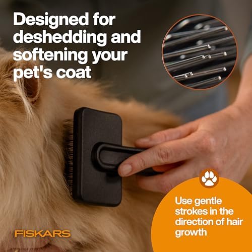 Fiskars Pet, Cat and Dog Brush, Fine Bristles & SoftGrip Handle for Gentle Grooming and Deshedding, Cat and Dog Supplies, Orange/Black - Image 4