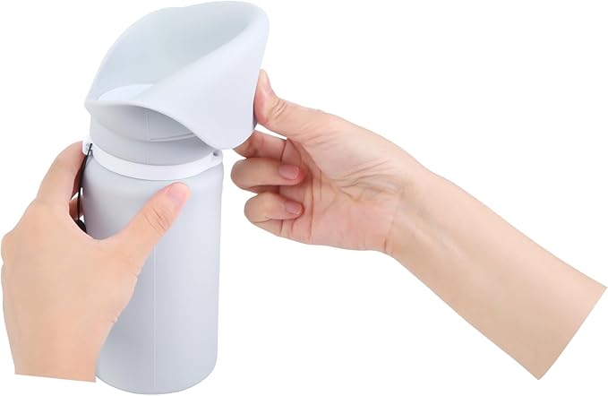 Dog Water Bottle,Portable Silicone Dog Water Cup, Collapsible, Leak-Proof, Walking Pet Drinking Bowl 550ML