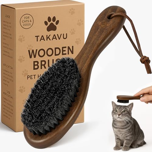 TAKAVU Boar Bristle Cat Brush, Gentle Grooming for Sensitive Skin by TAKAVU