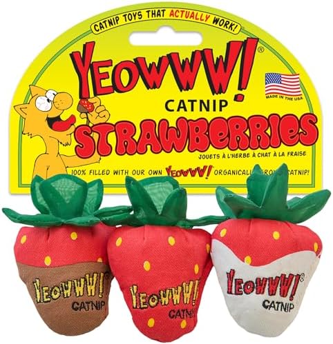 Yeowww!, Strawberries Catnip Cat Toy, 3 Count by YeowwwCatnip