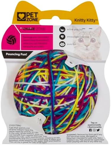 Pet Zone Rattling Yarn Ball Cat Toy, Colorful Rolling, for Indoor Playtime - Image 3