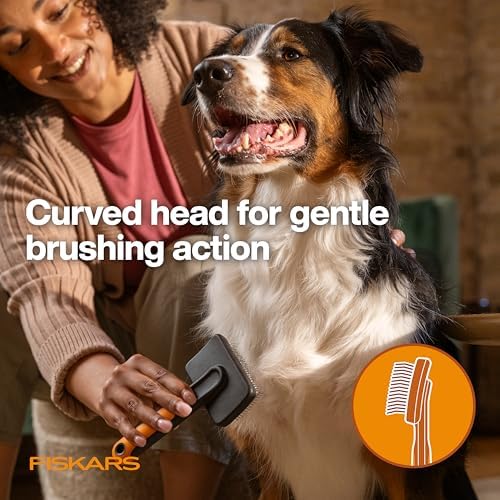 Fiskars Pet, Cat and Dog Brush, Fine Bristles & SoftGrip Handle for Gentle Grooming and Deshedding, Cat and Dog Supplies, Orange/Black - Image 5
