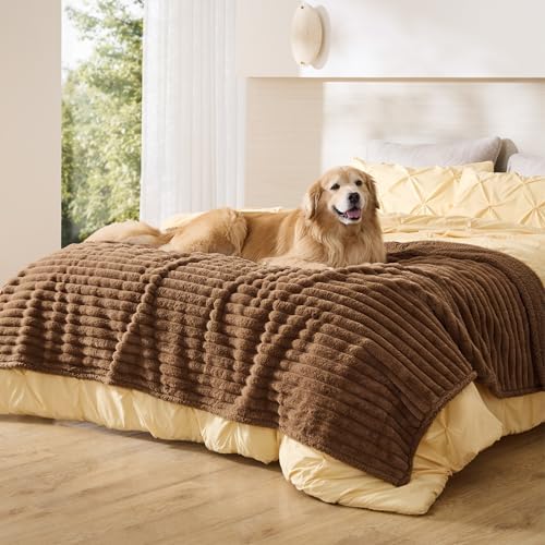 Bedsure ComfyFleece™ Waterproof Blanket for Bed, Twin（60"x80"） Camel Brown by BEDSURE
