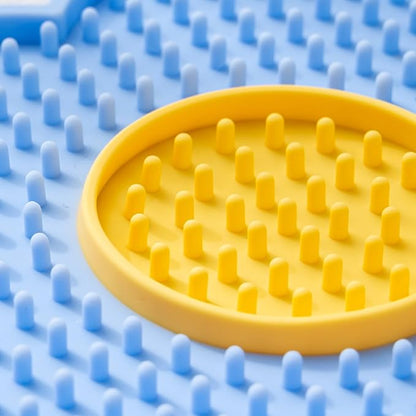 Cats Lick Pad with Suctions Cup Slow Feeders Licking Mat Flower Shape Silicone with Suctions Cup Dog Mat Silicone Dog Treat