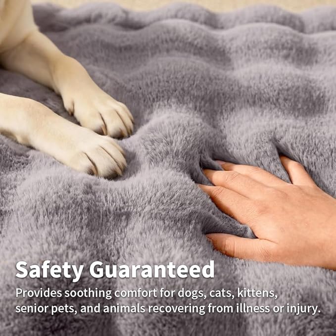 Cat & Dog Bed Mat, Soft Plush Faux Fur Kneading Pet Bed for 2 Cats or Small Dogs, Machine Washable Cat Sleeping Pad, Non-Slip Fluffy Pet Rug for Indoor Cats Kittens & Small Dogs, 27x20 in Grey