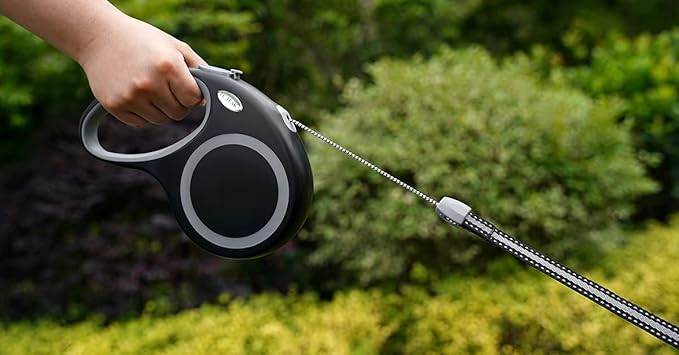 Retractable Dog Leash, 30 FT Dog Walking Leash for Small Medium Large Dogs up to 110 lbs, Heavy Duty No Tangle, Black