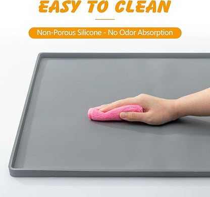 Silicone Dog Pee Pad Holder for Standard 27x27 in Pads, Non-Slip Leak-Proof Puppy Pad Tray, Portable Puppy Training Mat with Raised Edges for Floor Protection, Easy to Clean