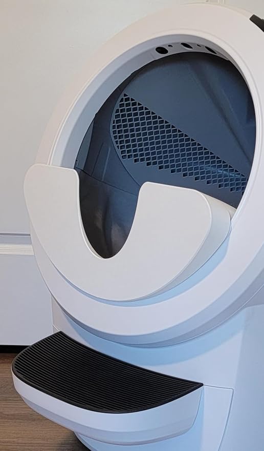 Low Entry Max Shield for Litter-Robot 4: Anti-Flicking, Single Part (White Low Entry w/Leveler)
