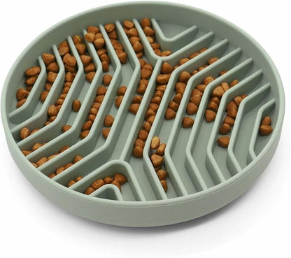 Slow Feeder Dog Bowl, 7.8 x 7.8 inches, Silicone Pet Puzzle Bowl with Suction Base, Foldable (Green)