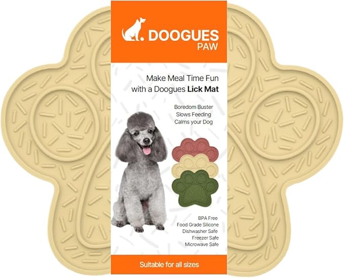 Lick Mat for Dogs, DOOGUES Slow Feeder Mat for Anxiety Relief, Non-Slip Suction Cups, Easy to Spread with Peanut Butter, Yoghurt, or Treats, Suitable for Small, Medium, and Large Dogs (Beige)