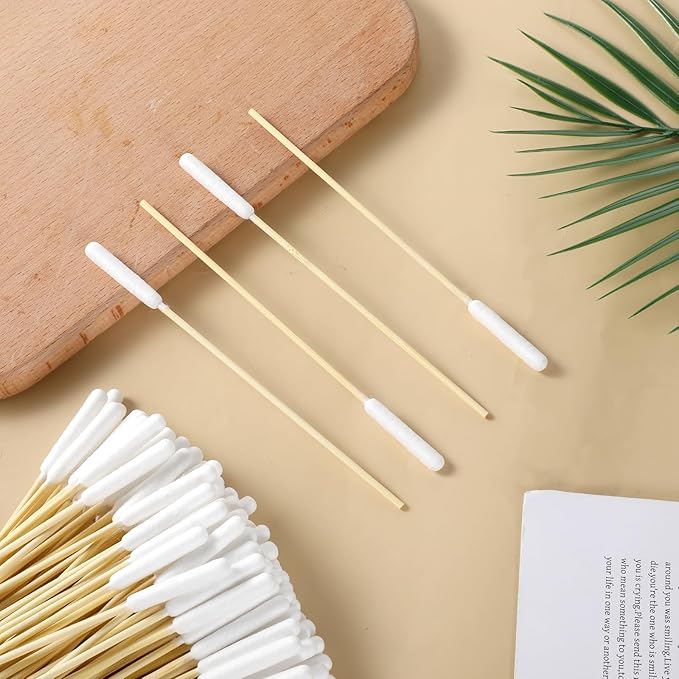 Long Cotton Swab for Dogs Ears, 100 Pcs 6 Inch Long Large Professional Bamboo Handle Swab for Dog Ear Cleaning, Wound Care, Tear Stain Removal