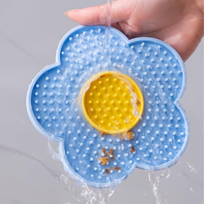 Aislor Slow Feeder Lick Mat for Dogs Cats Flower Shape Silicone Licking Pad Mental Stimulation Toy to Slow Down Eating Blue One Size