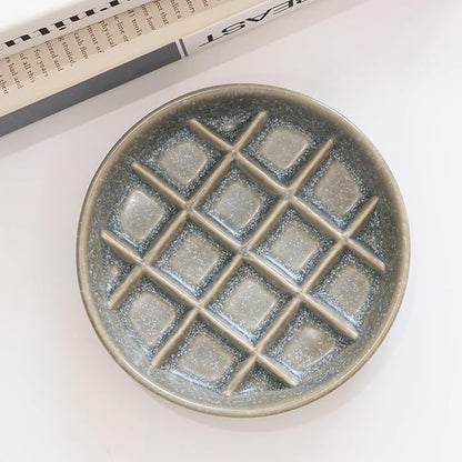 Ceramic Slow Feeder Bowls 6 Inch Shallow Whisker Friendly Food Bowls Grid Dishes Pet Plates for Cats and Puppies, Dishwasher Safe (Grey)