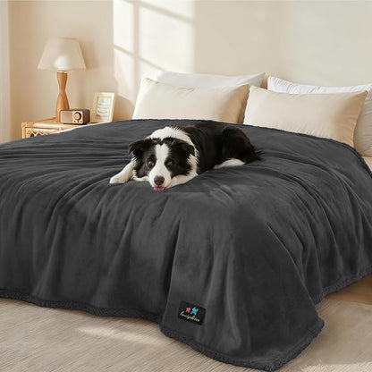Waterproof Pet Blanket, Liquid Pee Proof Dog Blanket for Sofa Bed Couch, Reversible Sherpa Fleece Furniture Protector Cover for Small Medium Large Dogs Cats, Black Medium（57" x 40"）
