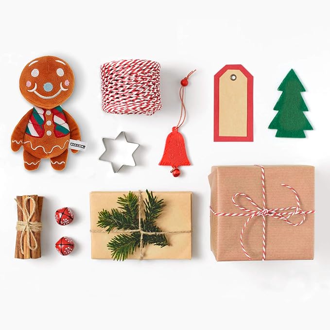 VICARKO Christmas Dog Toys, Plush Squeaky Gifts for Large Medium Small Dogs, Durable Chew Toy, Holiday Stocking, Gingerbread Man, Small 7.5 x 4.5”