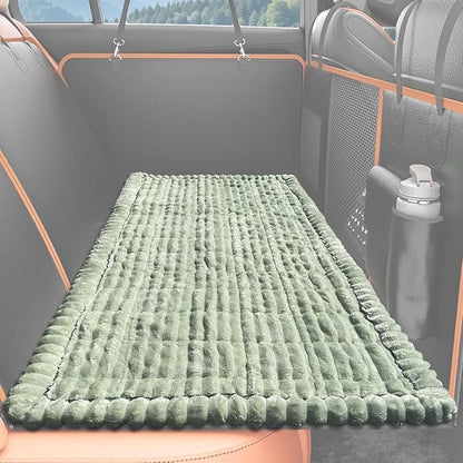 Dog Bed Mat for Car Backseat Extender, Non-Slip Pet Bed Mat for Car Back Seat Protector Cover, Furry Dog Couch Cover, Washable Travel Dogs Bed for Cars, SUVs, Sedans. (51" x 24") (Green, M)