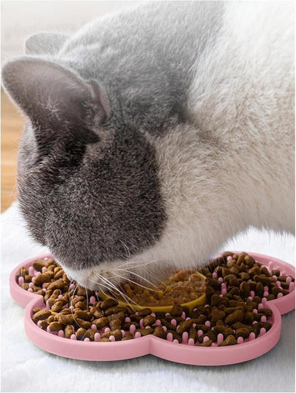 QWINEE Lick Mat for Dogs Cats Flower Shaped Pet Slow Feeder Dog Cat Puppy Bowl Lick Pad for Dog Fun Alternative to Slow Down Eat for Small Medium Large Dogs Pink One-Size