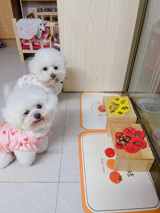 Dog Lick Pad, Dog Washing Distraction Device, Slow Eating Cute Mat with Super Suction for Pet Licking Peanut Butter, Bathing, Grooming Training (Green)