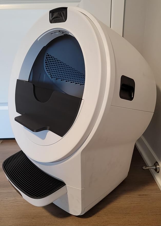 Pee Guard Max Shield 5 for Litter-Robot 5 : Anti-Flicking, One-Piece Design (Black)