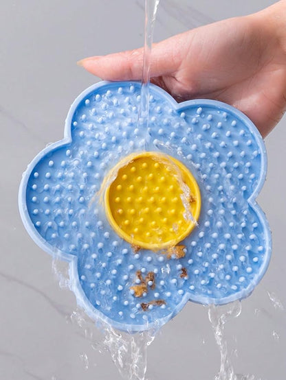 QWINEE Lick Mat for Dogs Cats Flower Shaped Pet Slow Feeder Dog Cat Puppy Bowl Lick Pad for Dog Fun Alternative to Slow Down Eat for Small Medium Large Dogs Blue one-Size