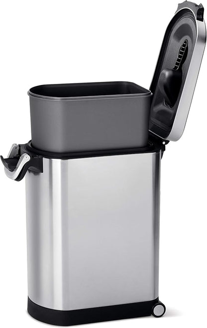 simplehuman 30 Liter, 32 lb / 14.5 kg Large Pet Food Storage Container for Dog Food, Cat Food, and Bird Feed, Brushed Stainless Steel