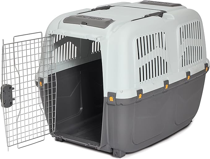 MidWest Homes for Pets Skudo Plastic Carrier, Ideal for Large Dog Breeds with an Adult Weight of 71-90 Pounds