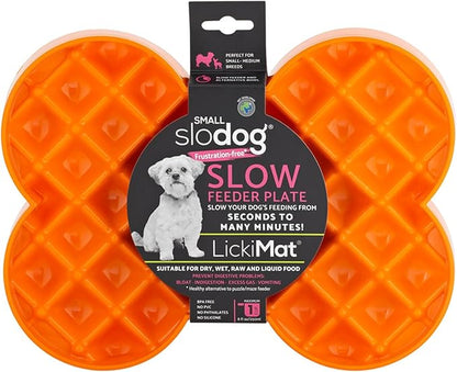 LickiMat Small Slodog Suitable for Wet Food, Raw Food, Kibble and Treats. Perfect Feeder for Small and Medium-Sized Dogs. No Gulp and No Frustration. (Orange)