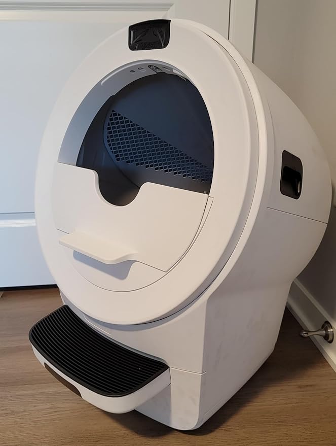 Pee Guard Max Shield for Litter-Robot 5 : Anti-Flicking, One-Piece Design (White w/Leveler)