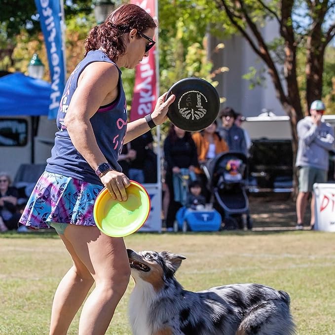 Hyperflite Jawz Dog Flying Disc - World's Toughest Training Dog Toy. Best Competition Flying Disc Toy for Pets, Puncture Resistant - 8.75 Inch